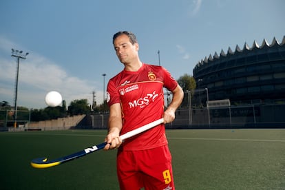 Álvaro Iglesias, capitaine de l'équipe espagnole de hockey sur gazon, sur le terrain du CAR à Madrid.