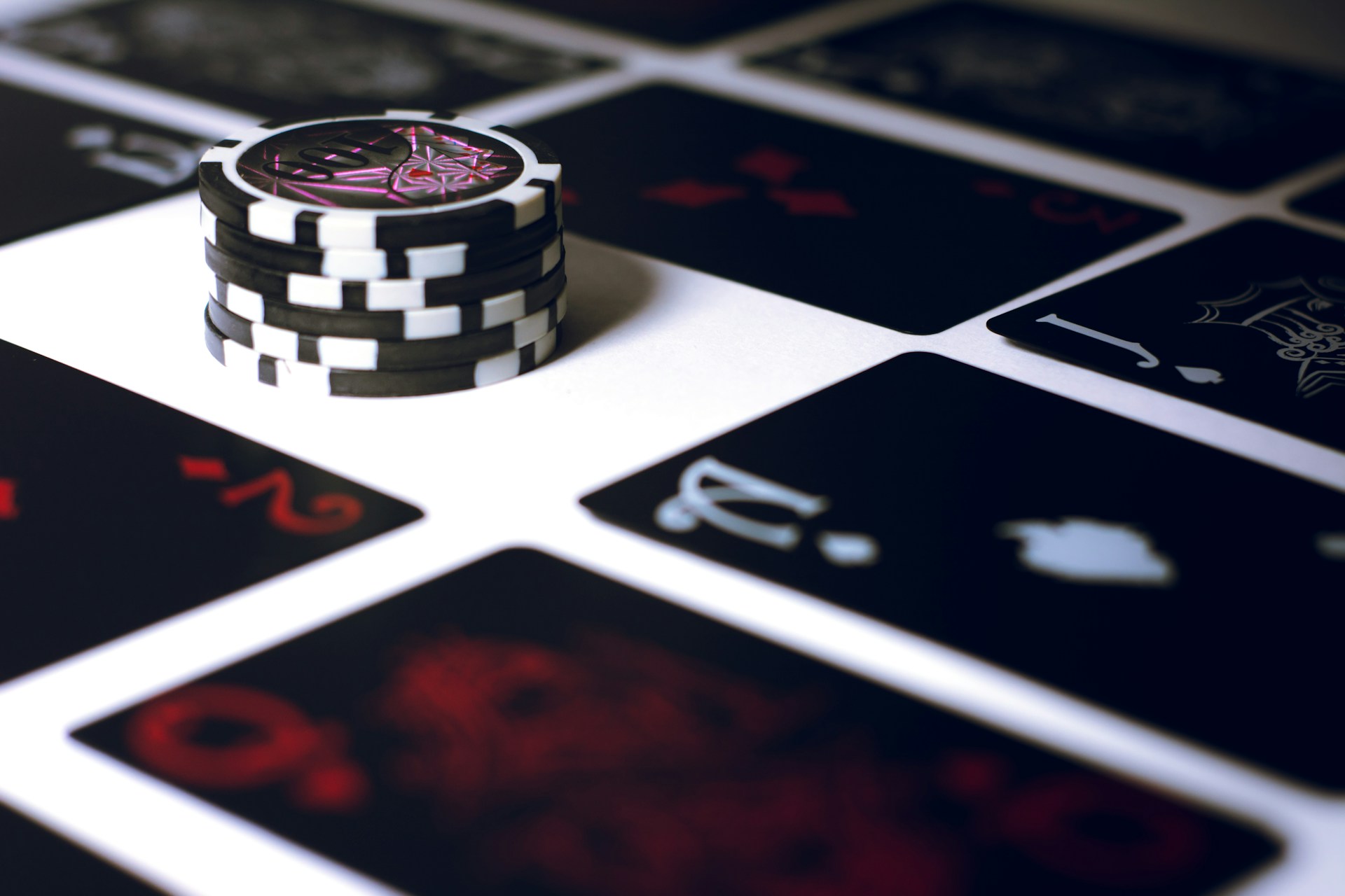 Bases du jeu de poker : ce que les débutants du casino Slotspalace doivent savoir