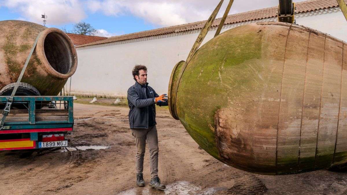 Antonio Serrano avec les barils