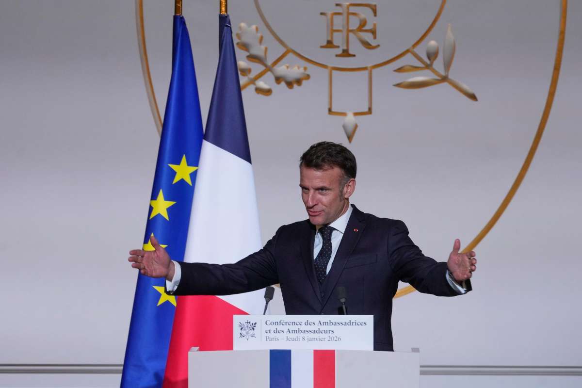 Lecornu fait face à deux nouvelles motions de censure au milieu des protestations des agriculteurs