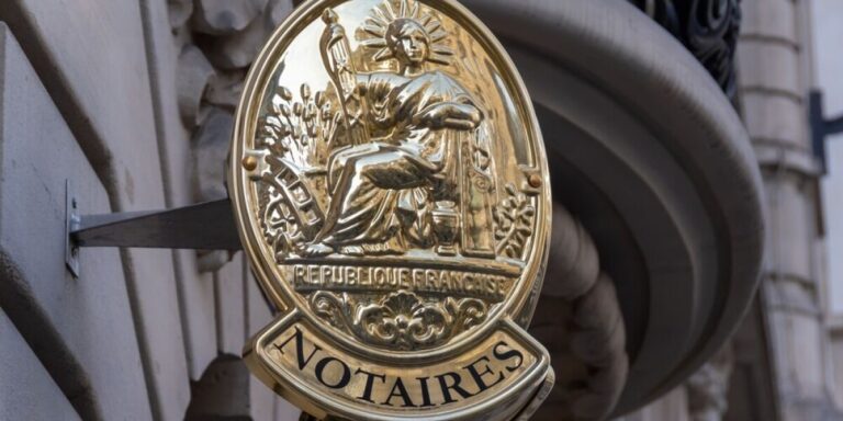 Pourquoi laisser les acheteurs emménager plus tôt peut se retourner contre eux en France