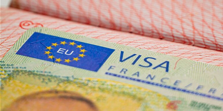 Qu&rsquo;est-ce que c&rsquo;est réellement que de demander un visa français de long séjour ?