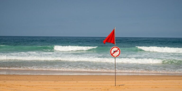 Alerte à fort courant de retour émise pour les plages du sud-ouest de la France