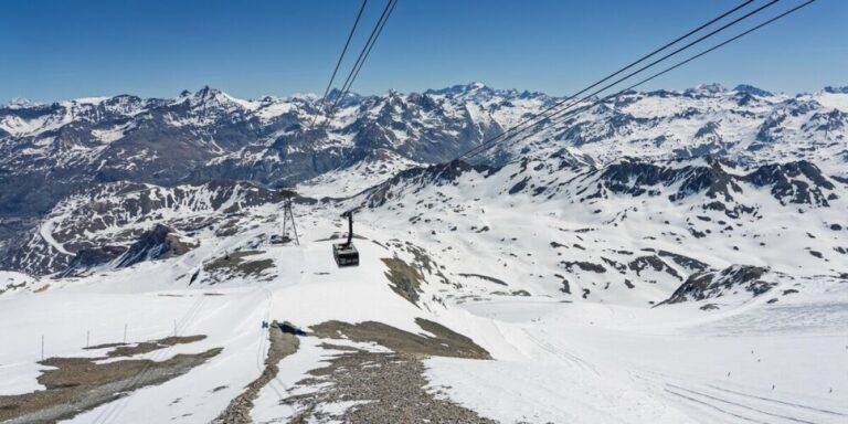 Le ski d&rsquo;été à Tignes menacé par le retrait des glaciers lié au changement climatique