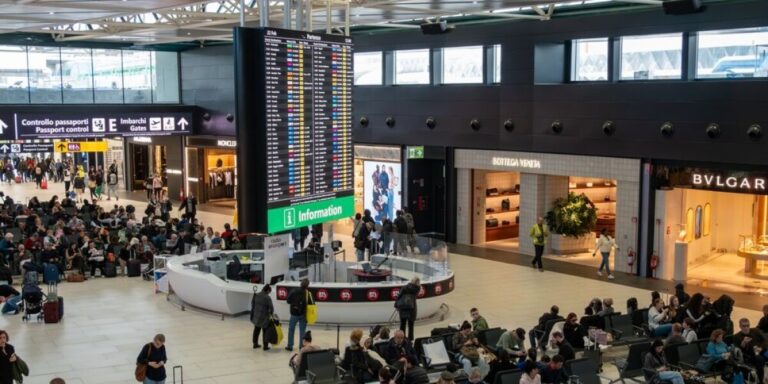 Les aéroports de Rome demandent une pause dans les contrôles EES cet été face à des files d&rsquo;attente croissantes