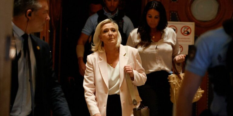 Marine Le Pen se lance dans la campagne présidentielle de 2027 malgré sa condamnation
