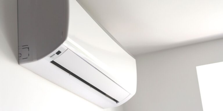 Pourquoi installer une pompe à chaleur réversible est désormais moins cher en France