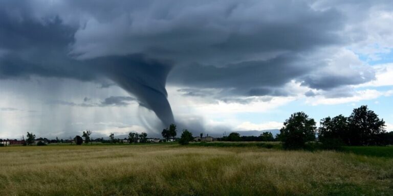 Quelles régions de France sont les plus sujettes aux tornades ?