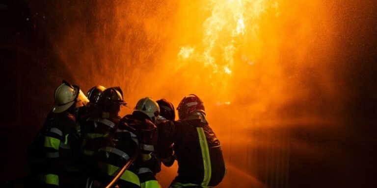 Qui sont les pompiers volontaires en France ?
