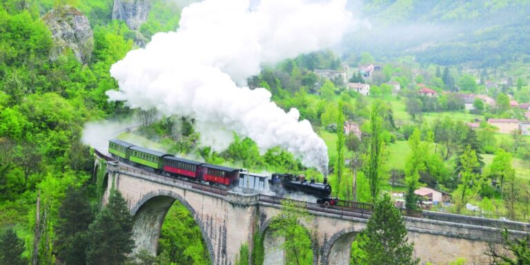 Comment les bénévoles perpétuent le patrimoine français des trains à vapeur