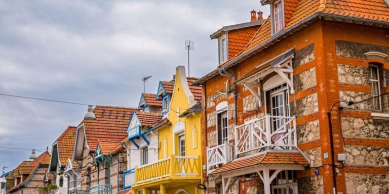 Données notariales sur l&rsquo;évolution du marché immobilier côtier français