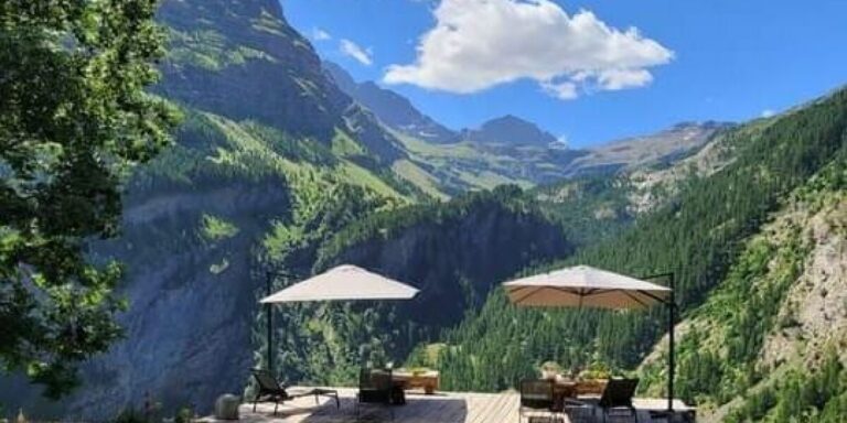 Dormillouse : découvrez le village le plus isolé de France dans les Hautes-Alpes