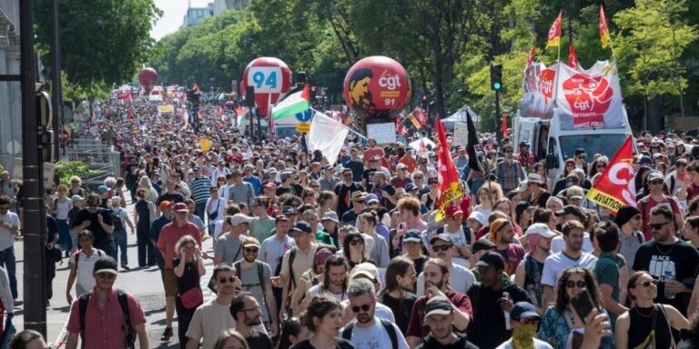 La date de l&rsquo;élection présidentielle française de 2027 critiquée par la droite