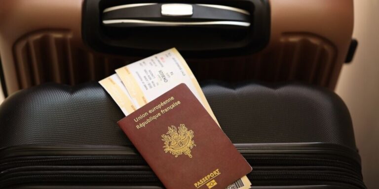 Les passeports français restent puissants malgré un faible classement en matière de « sécurité »