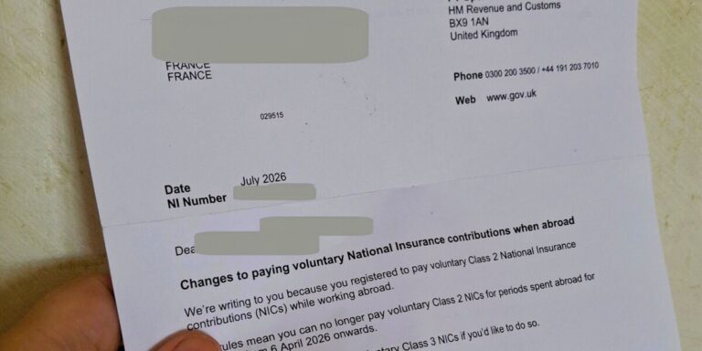 Lettres envoyées aux Britanniques en France concernant le changement du complément de retraite au Royaume-Uni