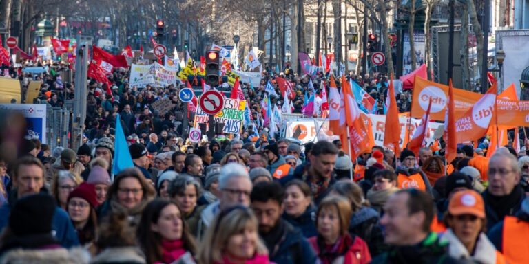 Grèves du secteur public français aujourd&rsquo;hui : où et quand ont lieu les manifestations