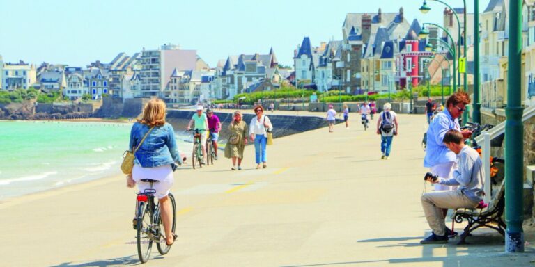 Les Britanniques se bousculent contre les Allemands pour le tourisme dans la Manche