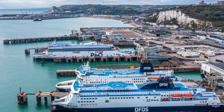 Les services de ferry de Douvres reviennent à la normale après une manifestation anti-migration