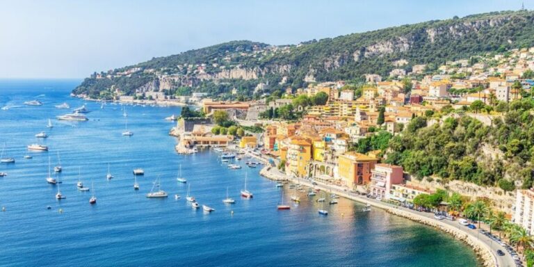 Les vagues de chaleur changent là où les gens souhaitent acheter une propriété en France, selon les agences immobilières
