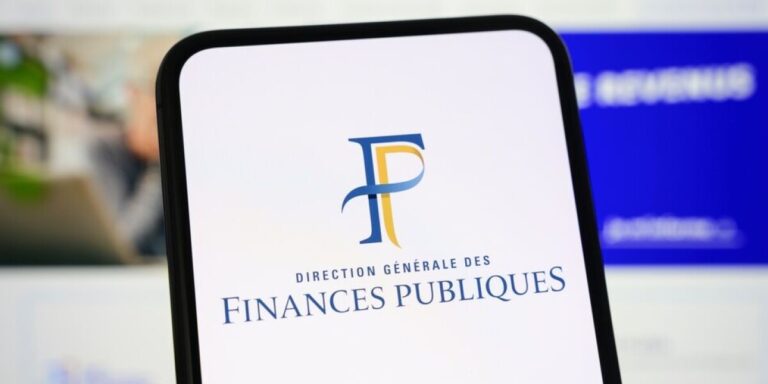 Beaucoup voient aujourd’hui les paiements prélevés par le fisc français
