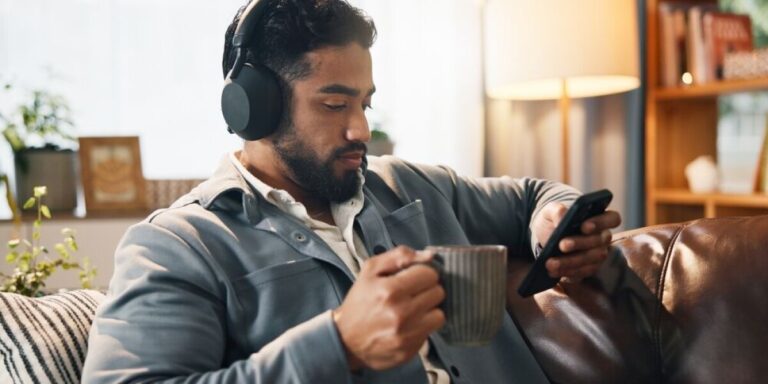 Des podcasts pour améliorer votre français cet automne