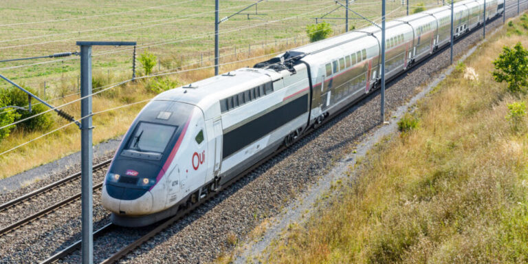La SNCF libère les billets pour les vacances de Noël – et le train de ski Eurostar revient