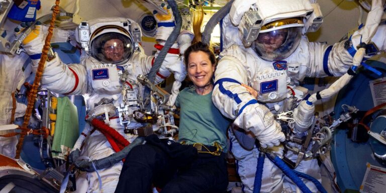 « Le vol spatial est une aventure rassembleuse » – Discours de l&rsquo;astronaute français après son retour sur Terre