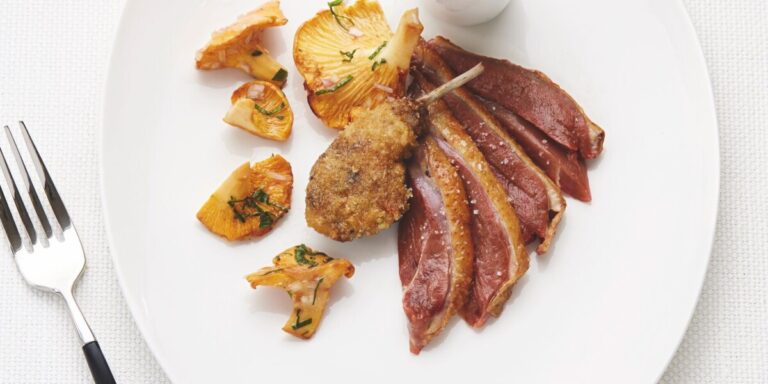 Recette : Poitrine de pigeon et escalope aux girolles