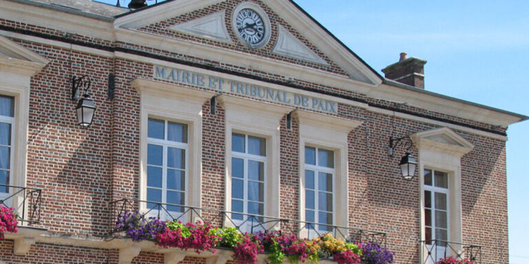Un homme laisse 10 millions d&rsquo;euros à un village normand juste à cause de son nom