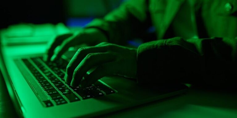 Une attaque de cybersécurité révèle des informations sur 847 000 plaques d&rsquo;immatriculation françaises qui seraient à vendre